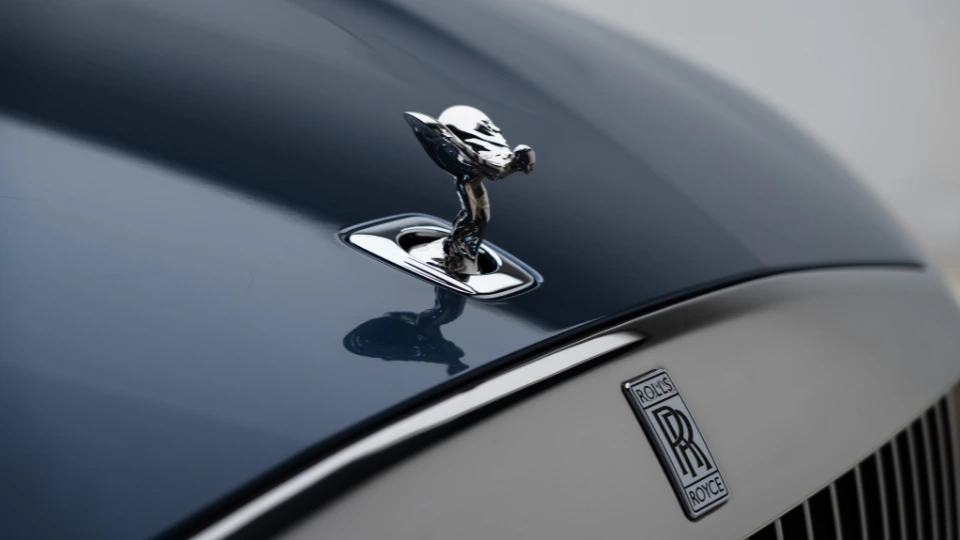 luxury roll royce spectre in dubai