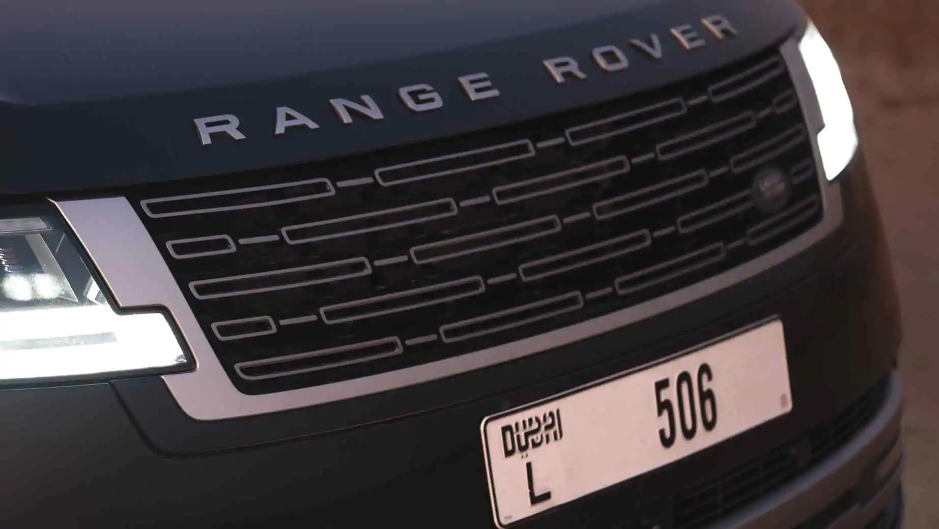Rent-Range-Rover-Vogue-HSE-at-Yousco-Rent-A-Car-in-Dubai