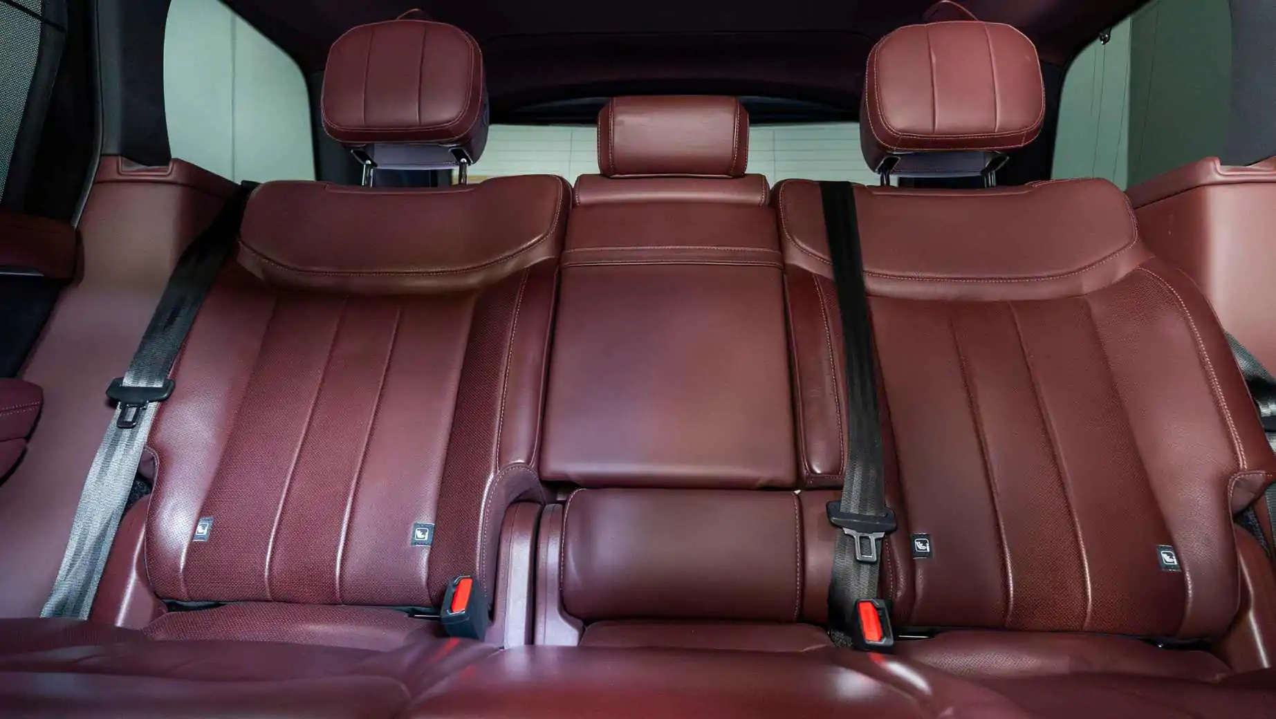 Rent Range Rover at Yousco Rent A Car - Best Car Rental in Dubai